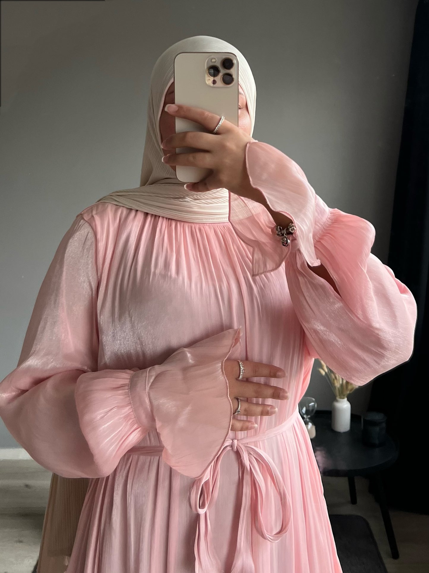 Amira Cute Sleeves Dress