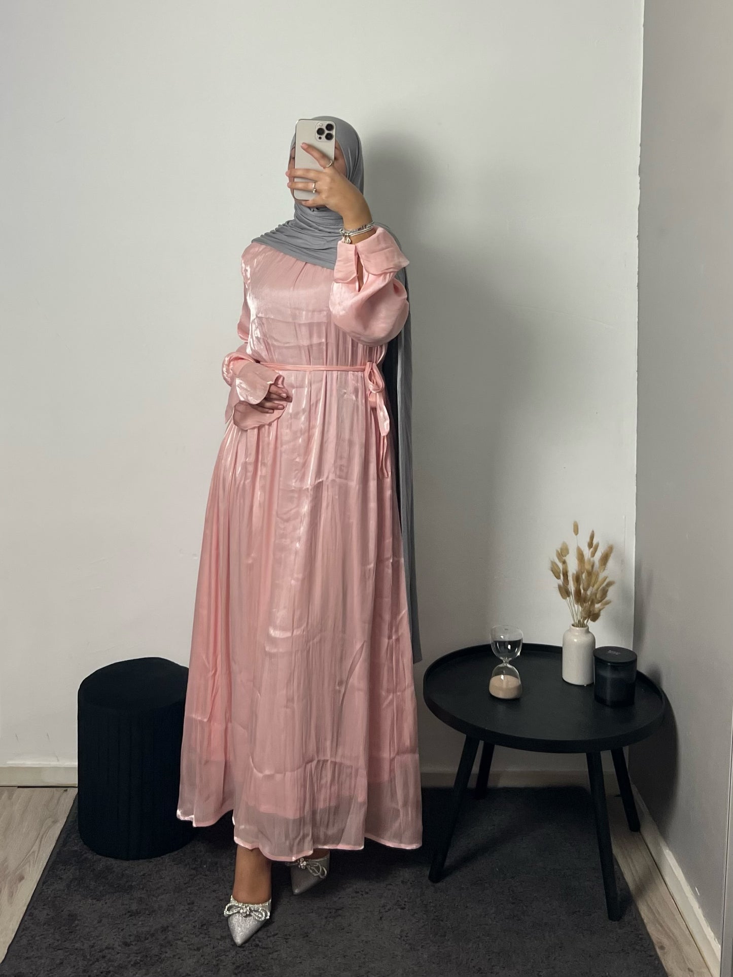 Amira Cute Sleeves Dress
